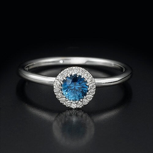 Sapphire engagement ring