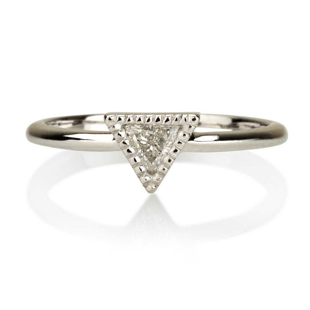 Triangle diamond solitaire ring